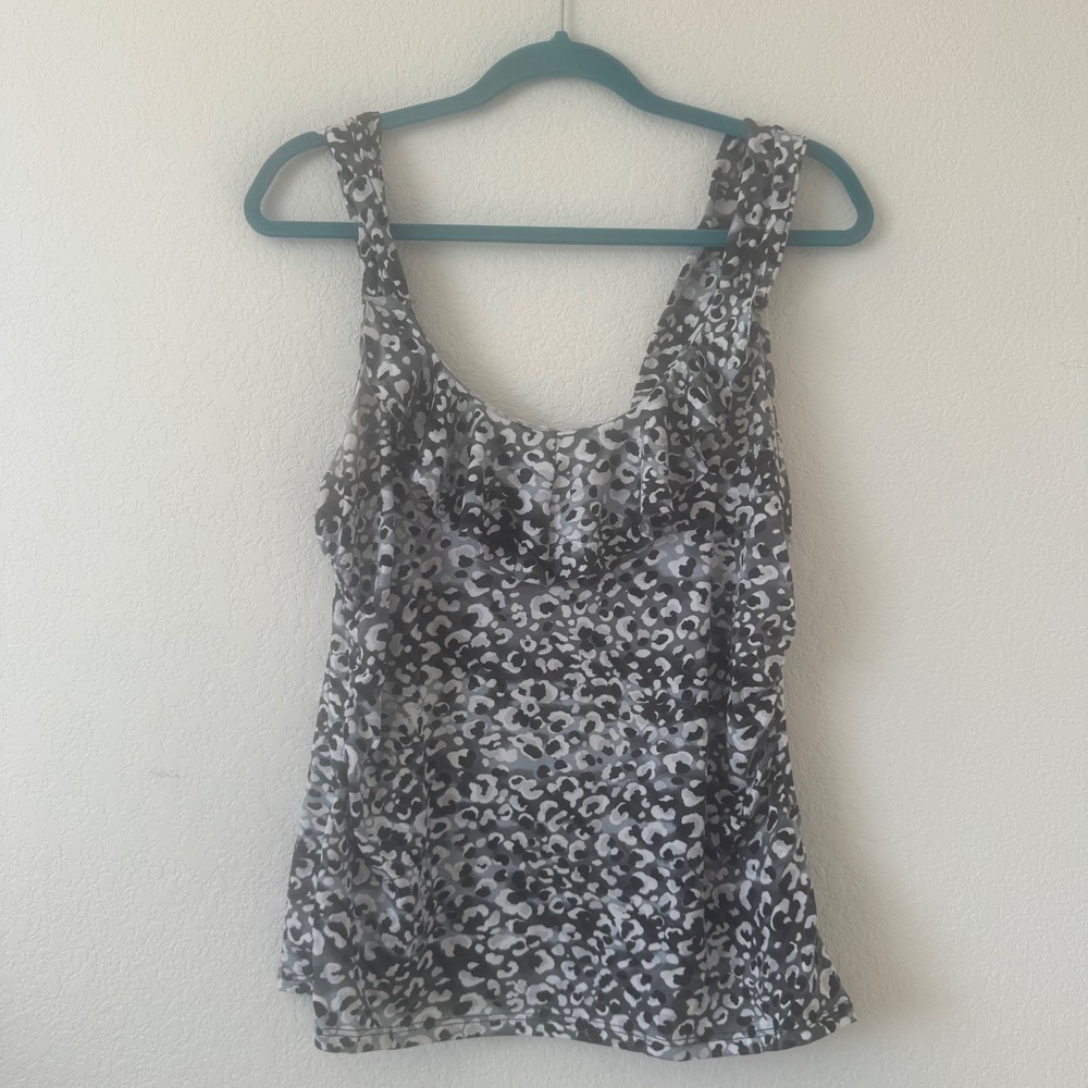 On Carnaby Women's XL Black White‎ Gray Abstract Print Ruffle Tank Top